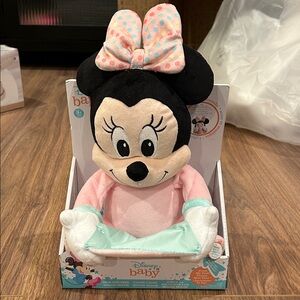 Hide and Seek Minnie Mouse Toy NWT